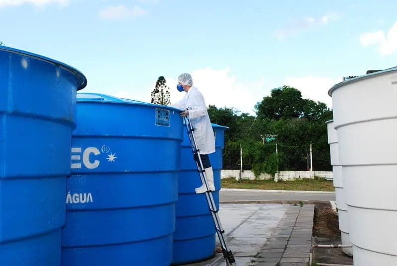 Limpeza de Reservatórios